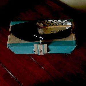 NEW Tom's Alpargata Slip-On for Women, Size 9.5 - Black